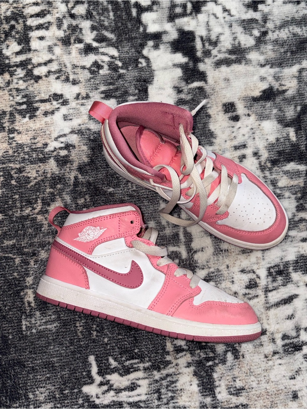 Nike girls 1.5 pink high tops